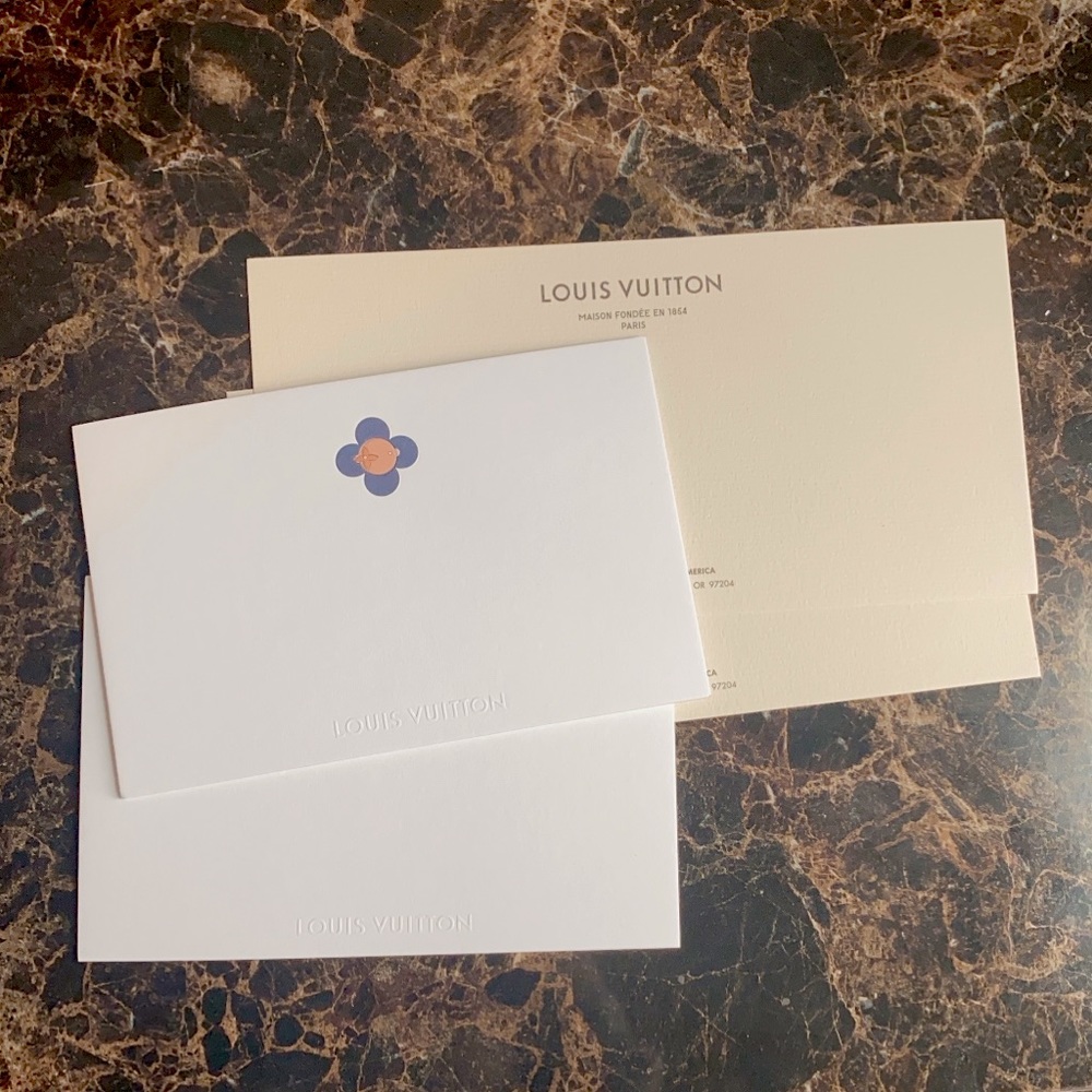 Louis Vuitton | Stationary